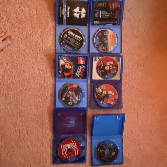 Ps4 game bundle - Picture 2 of 2